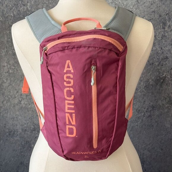 Ascend Headwaters 2L Hydration Backpack w/ Bladder - Picture 1 of 4
